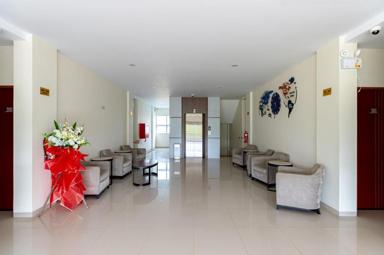 Reddoorz Plus At Komplek Abc Batu Aji Batam Kubuk Exteriér fotografie
