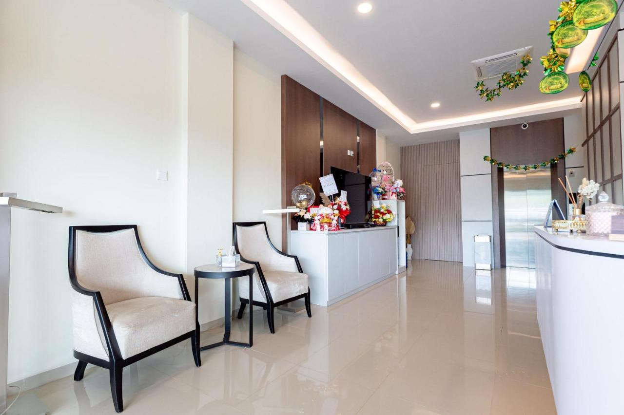Reddoorz Plus At Komplek Abc Batu Aji Batam Kubuk Exteriér fotografie