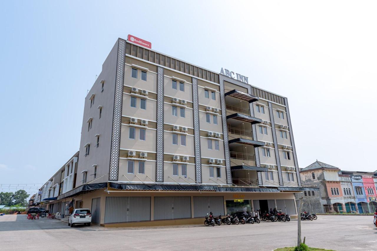 Reddoorz Plus At Komplek Abc Batu Aji Batam Kubuk Exteriér fotografie