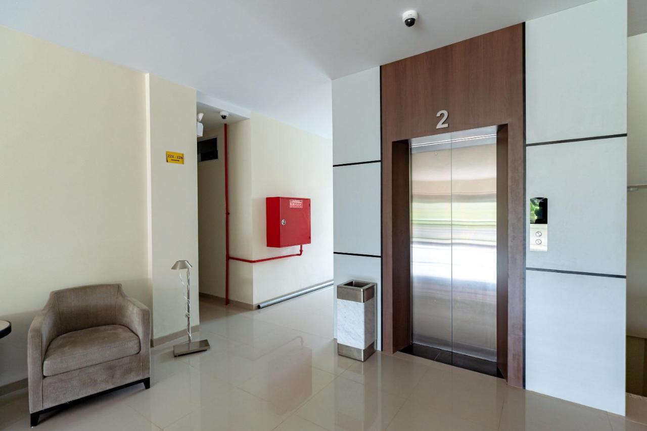 Reddoorz Plus At Komplek Abc Batu Aji Batam Kubuk Exteriér fotografie